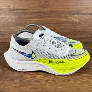 Nike Zoom Vaporfly Next% Running Shoes Women's Size
8 Athletic Sneakers